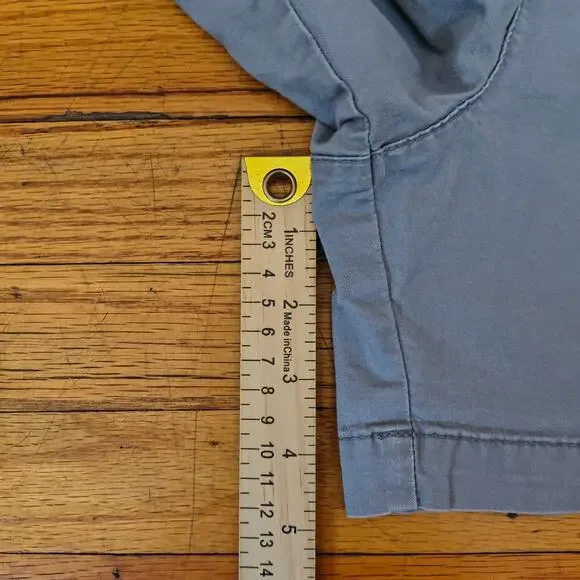 Old Navy Women's Gray Casual Chino Style "Everyday Shorts" Shorts Size 6 - Picture 10 of 11